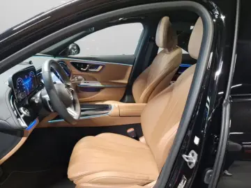 Mercedes-Benz E 200 AMG Premium PANO NIGHT SUPERSCREEN 360