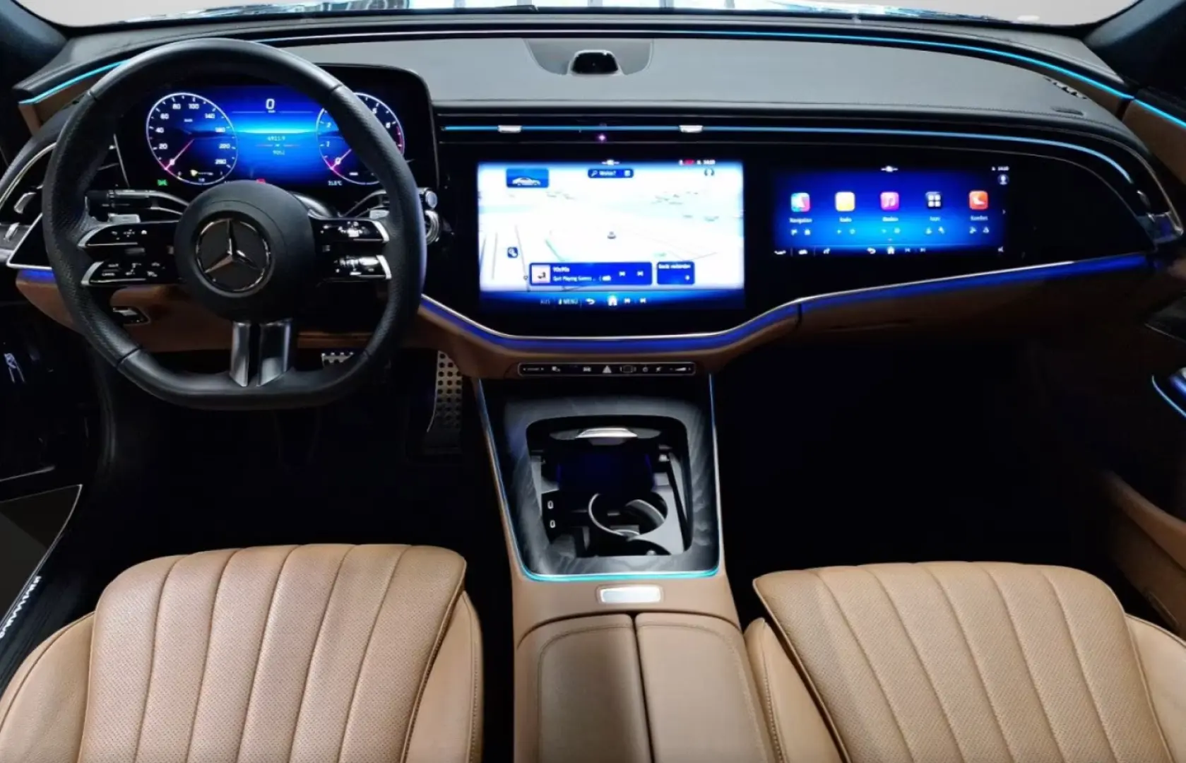 Mercedes-Benz E 200 AMG Premium PANO NIGHT SUPERSCREEN 360