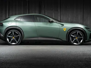 Purosangue V12  Ferrari NORWAY  LOADED