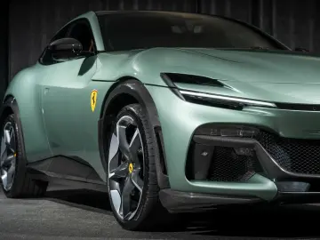 Purosangue V12  Ferrari NORWAY  LOADED