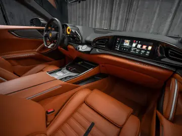 Purosangue V12  Ferrari NORWAY  LOADED