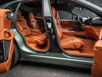 Purosangue V12  Ferrari NORWAY  LOADED