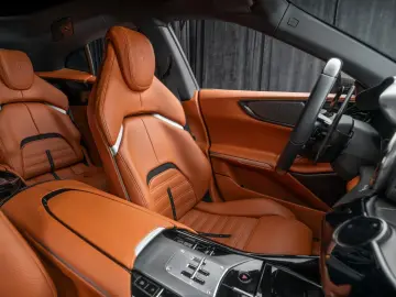 Purosangue V12  Ferrari NORWAY  LOADED