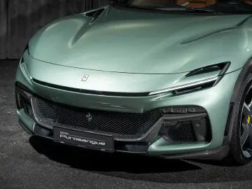 Purosangue V12  Ferrari NORWAY  LOADED