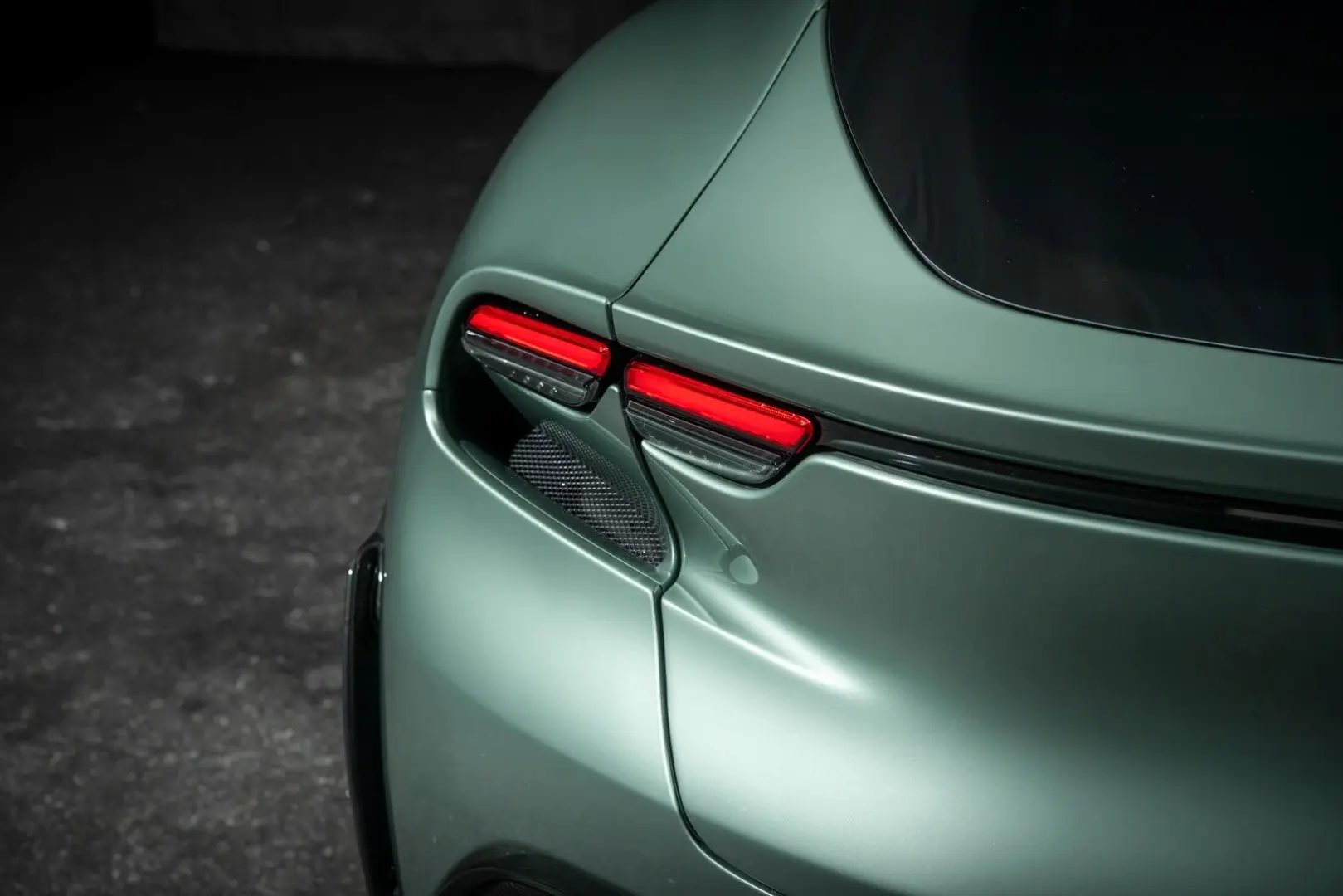 Purosangue V12  Ferrari NORWAY  LOADED