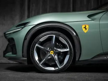 Purosangue V12  Ferrari NORWAY  LOADED