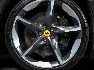 Purosangue V12  Ferrari NORWAY  LOADED