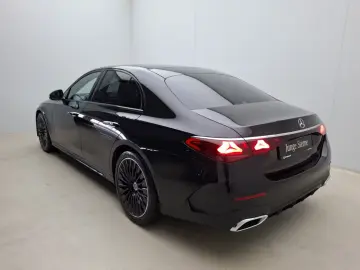 Mercedes-Benz E 200  AMG Premium  Superscreen