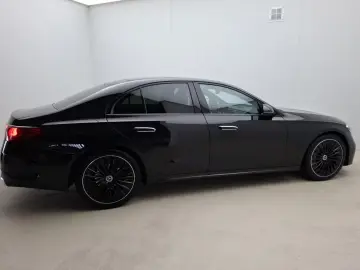 Mercedes-Benz E 200  AMG Premium  Superscreen