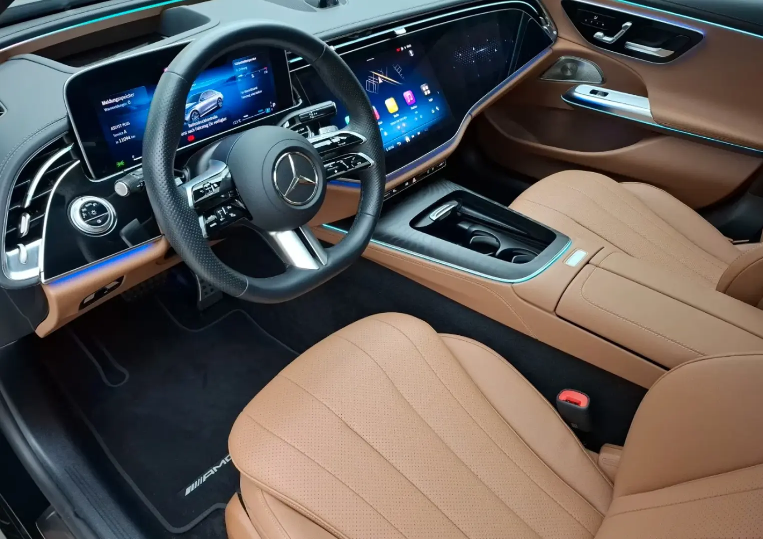 Mercedes-Benz E 200  AMG Premium  Superscreen