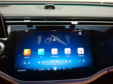 Mercedes-Benz E 200  AMG Premium  Superscreen