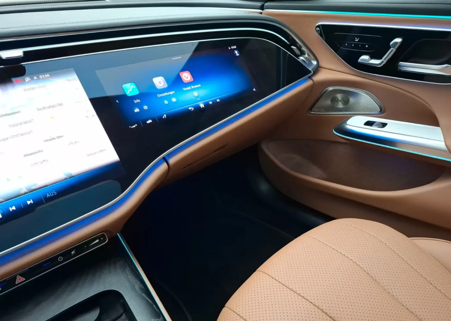 Mercedes-Benz E 200  AMG Premium  Superscreen