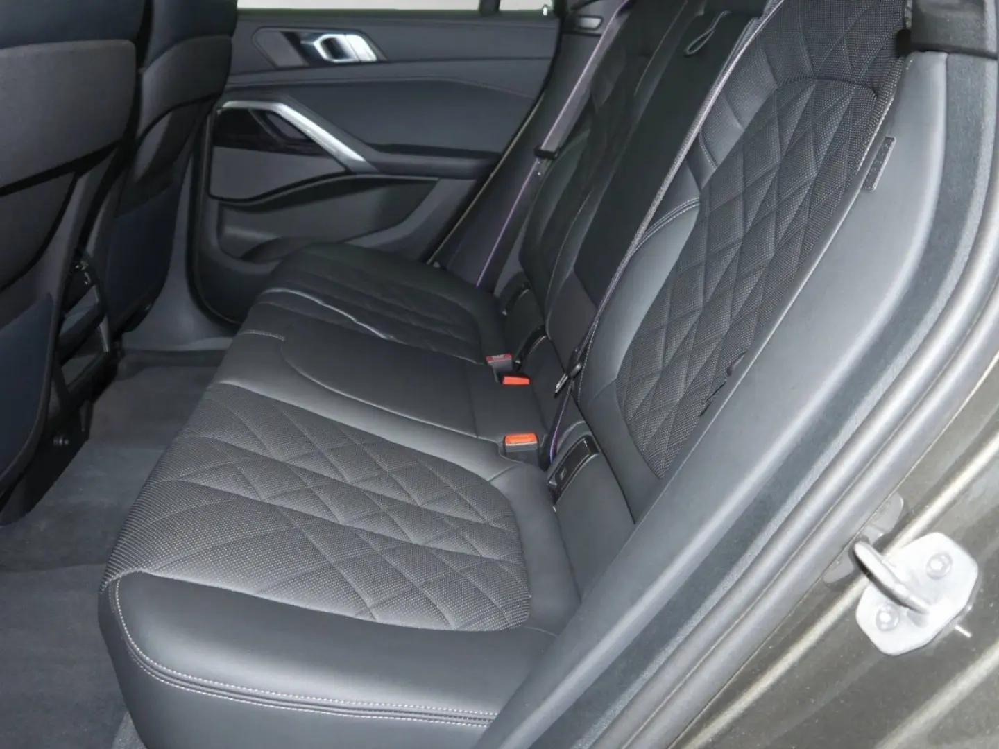 X6 xDrive30d  € 1.190 Zubehörbonus M Sport Pro