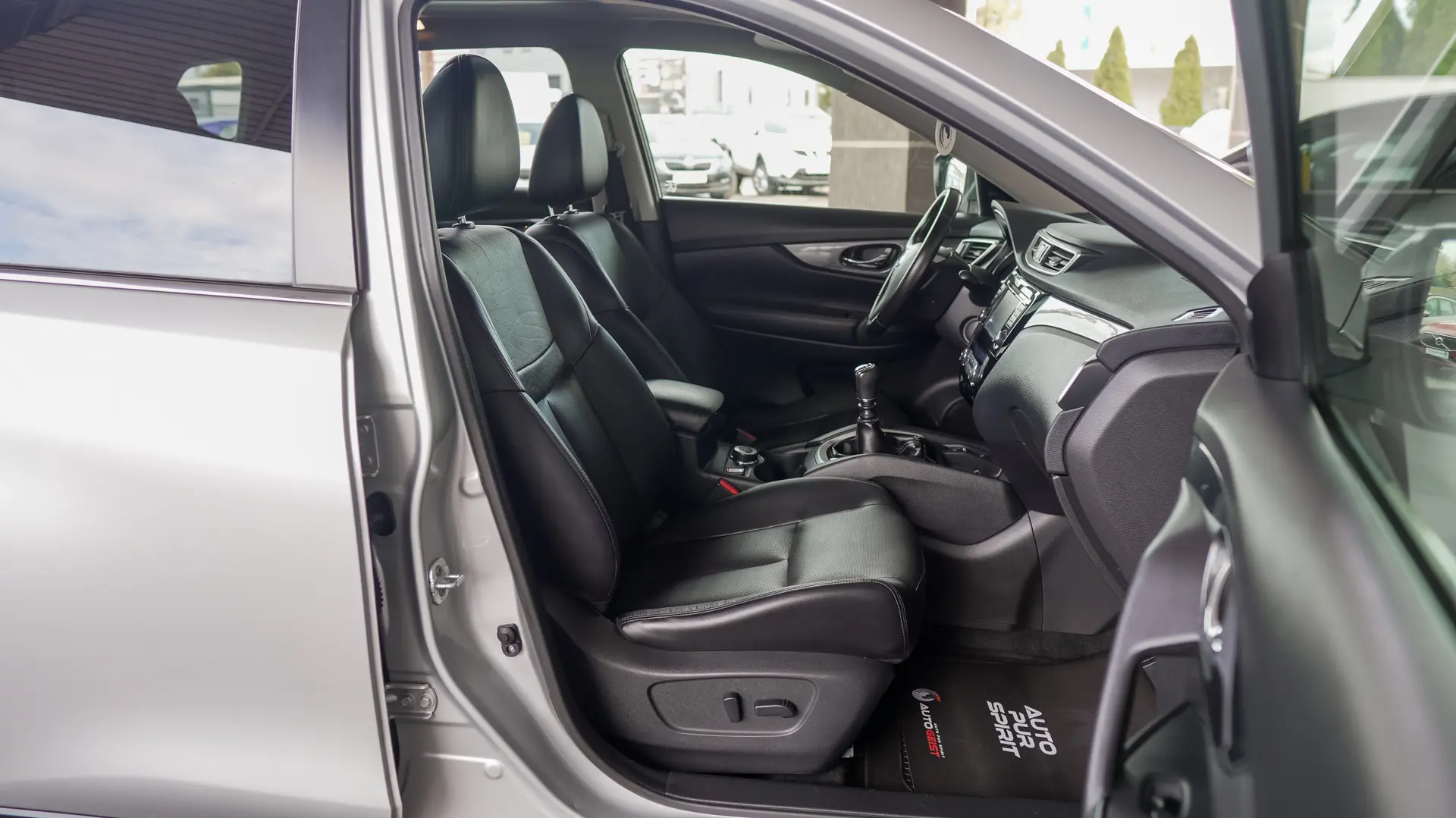 Nissan XTrail 1.6 diesel Tekna