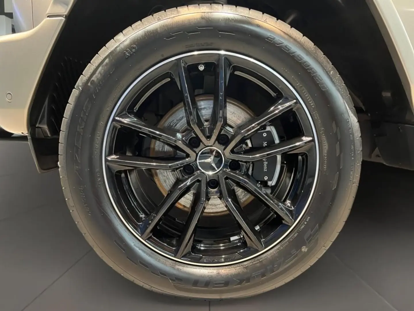 G 450 d AMG  MBUX AHK AUT PDC Night LM