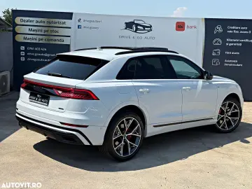 AUDI Q8 60 TFSI E S-LINE