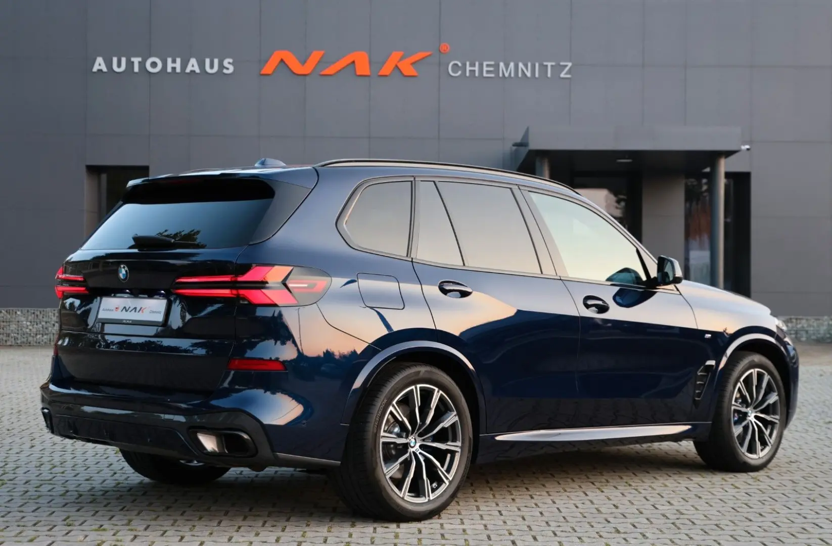 X5 30d xDrive M Sport SoftClose Luft Iconic-Glow