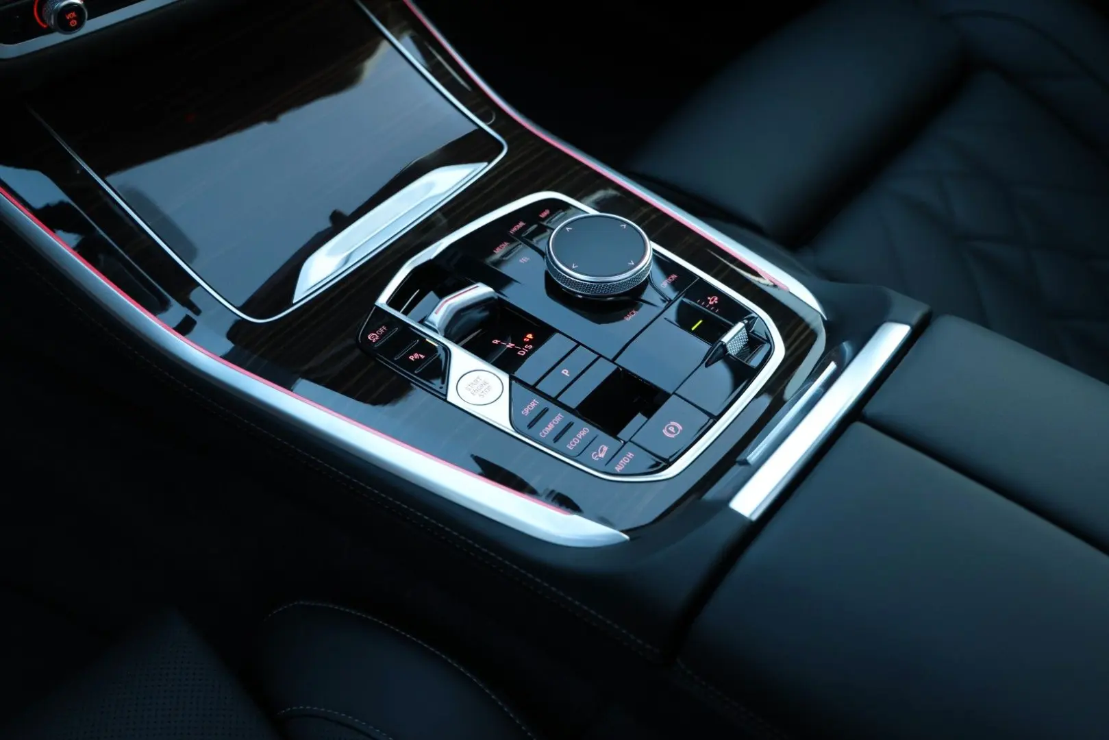 X5 30d xDrive M Sport SoftClose Luft Iconic-Glow