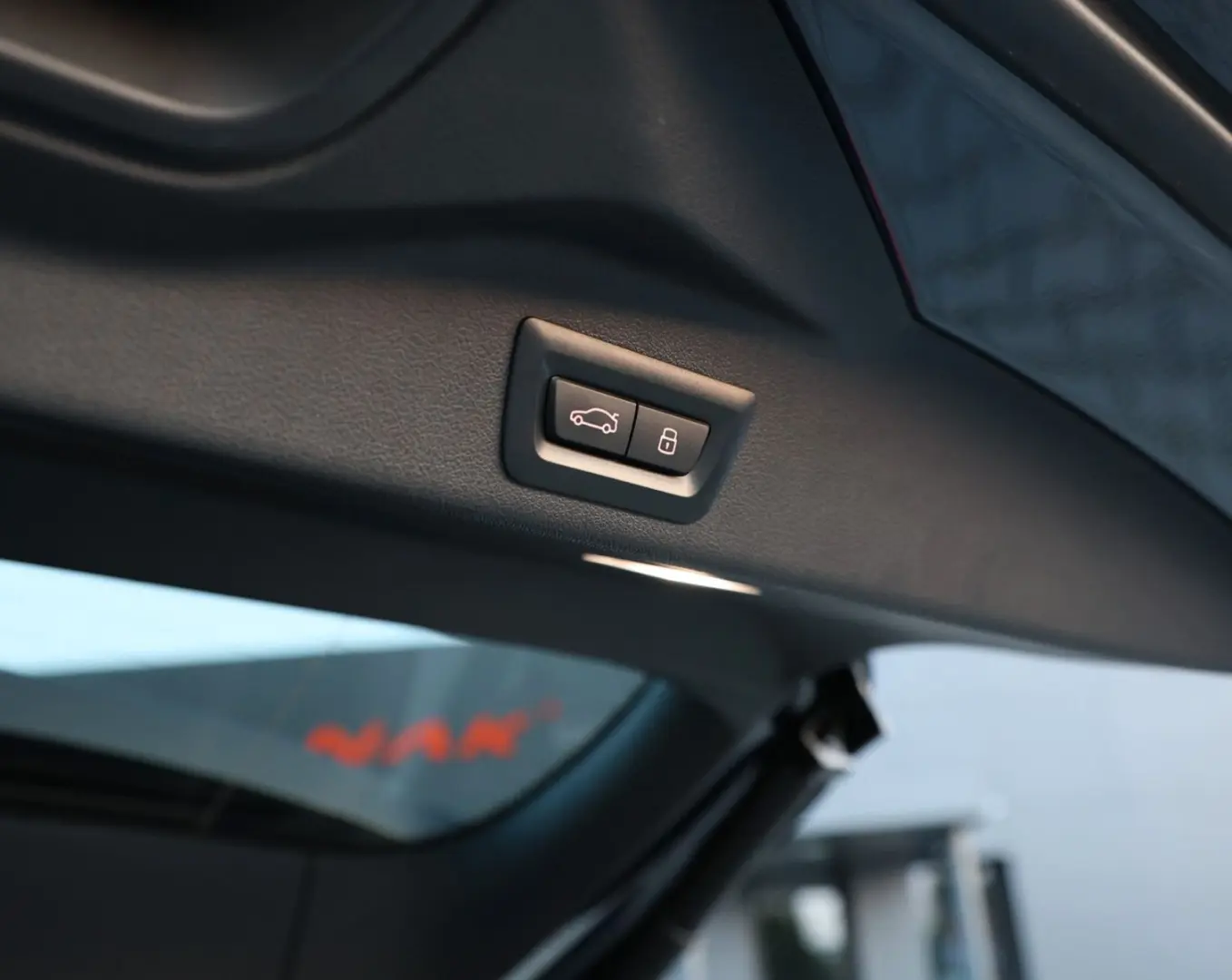 X5 30d xDrive M Sport SoftClose Luft Iconic-Glow