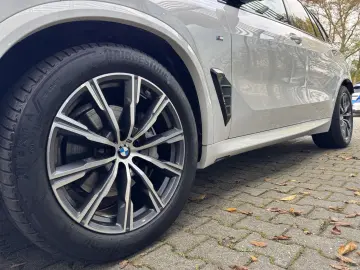 X5 xDrive30d M Sport AHK PANO 2-Achs-Luft 7-Sitz