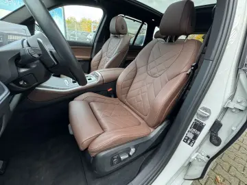 X5 xDrive30d M Sport AHK PANO 2-Achs-Luft 7-Sitz