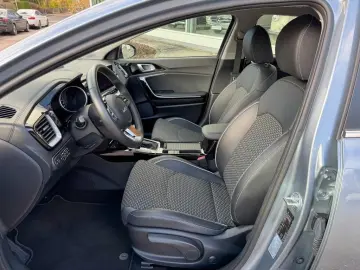 Xceed 1.6 PHEV Spirit Navi TechnoP   M&S Räder