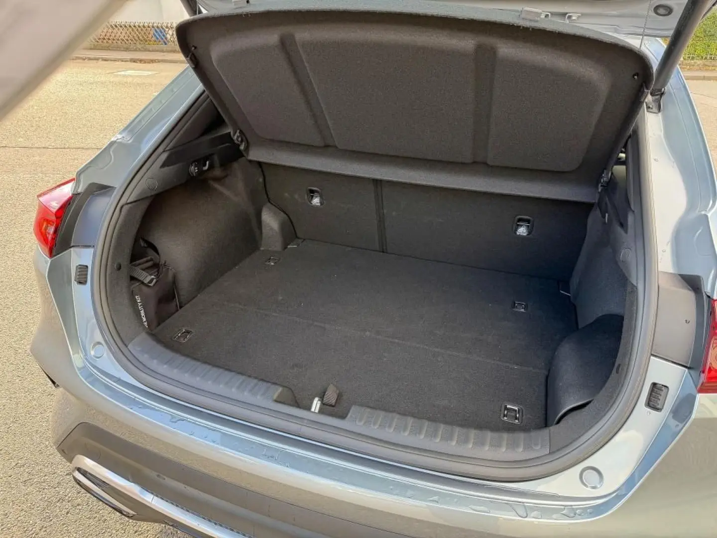 Xceed 1.6 PHEV Spirit Navi TechnoP   M&S Räder