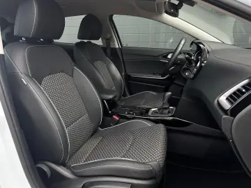 XCeed 1.5T-GDI BLACKXDITION  LED#ACC#SPUR#SHZ#LH