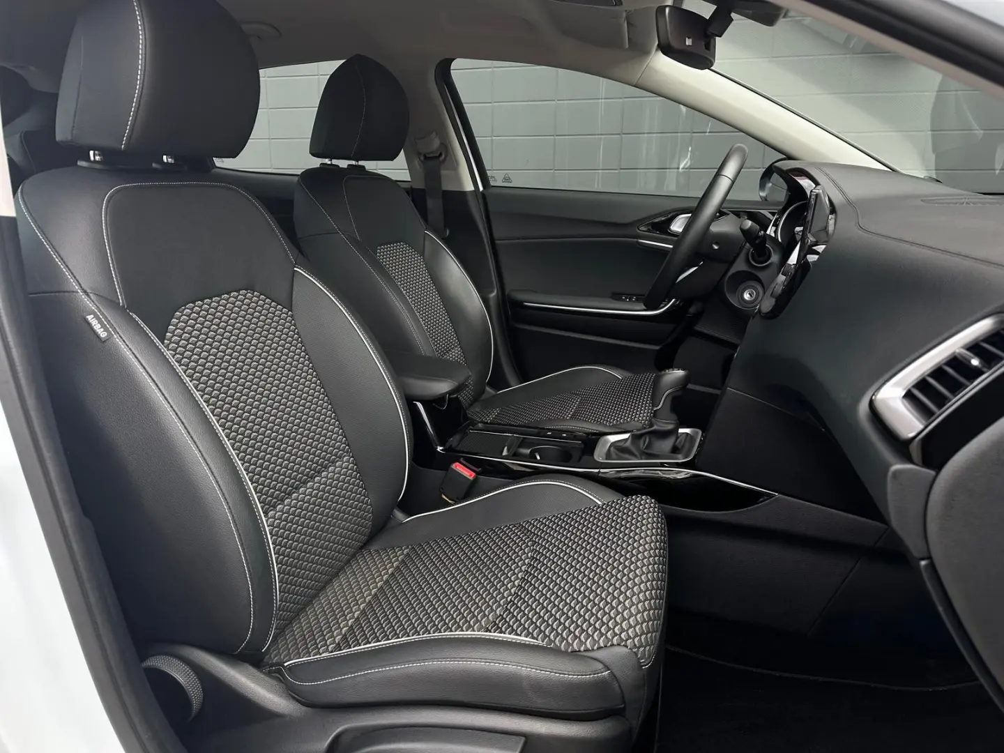 XCeed 1.5T-GDI BLACKXDITION  LED#ACC#SPUR#SHZ#LH