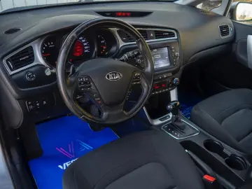 Kia C'eed Automata Camera Bluetooth