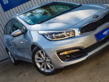 Kia C'eed Automata Camera Bluetooth