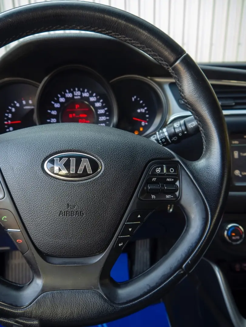 Kia C'eed Automata Camera Bluetooth