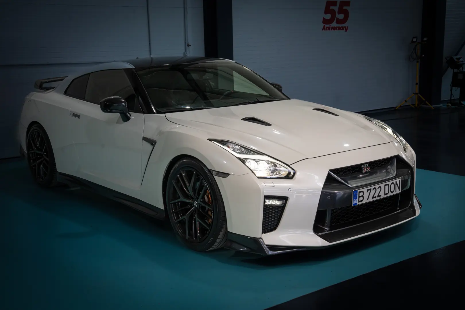 Nissan GT-R BLACK Edition – 2018   700 HP Godzilla   Carbon