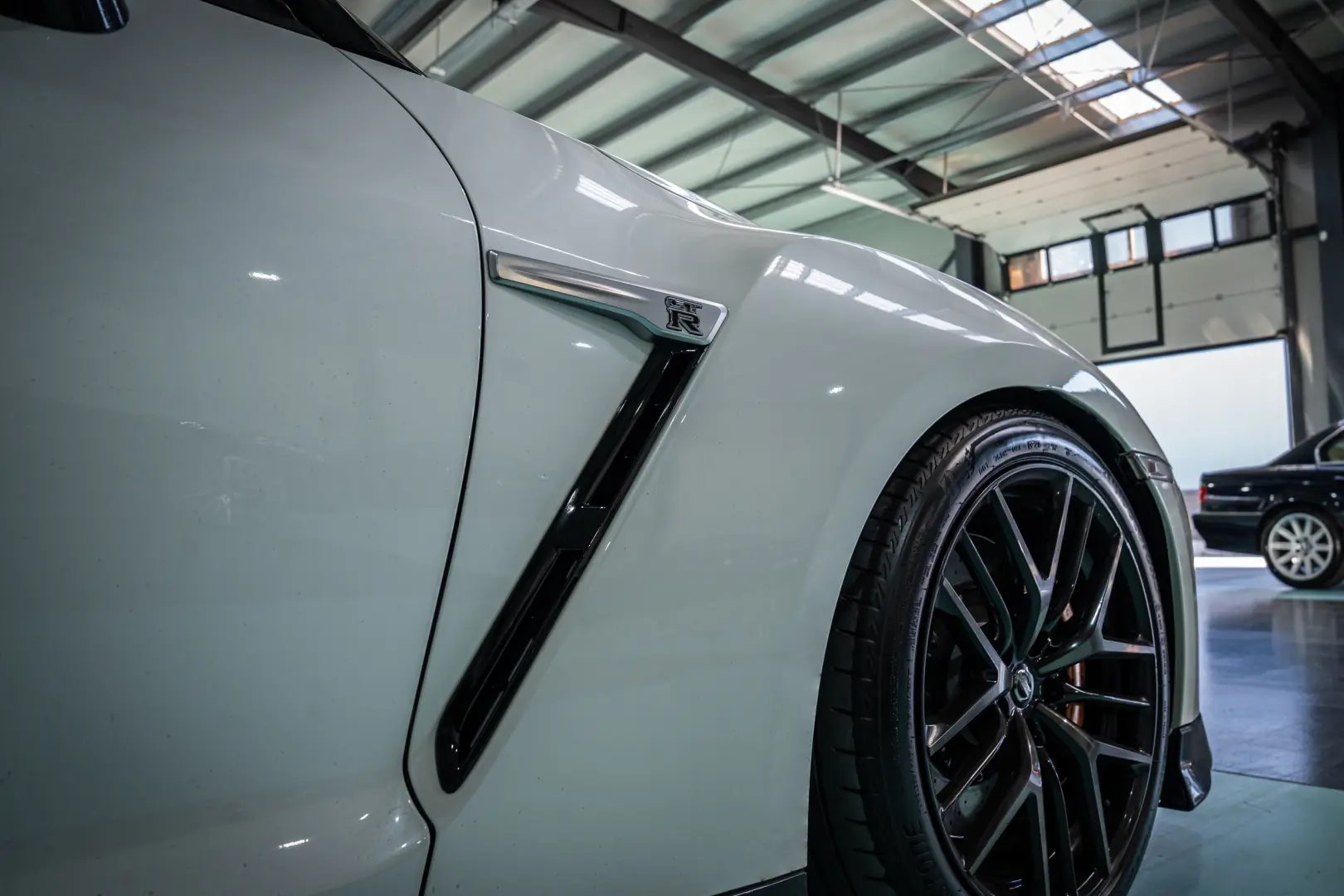 Nissan GT-R BLACK Edition – 2018   700 HP Godzilla   Carbon