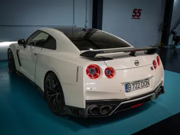 Nissan GT-R BLACK Edition – 2018   700 HP Godzilla   Carbon