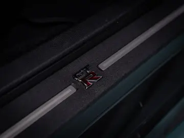 Nissan GT-R BLACK Edition – 2018   700 HP Godzilla   Carbon