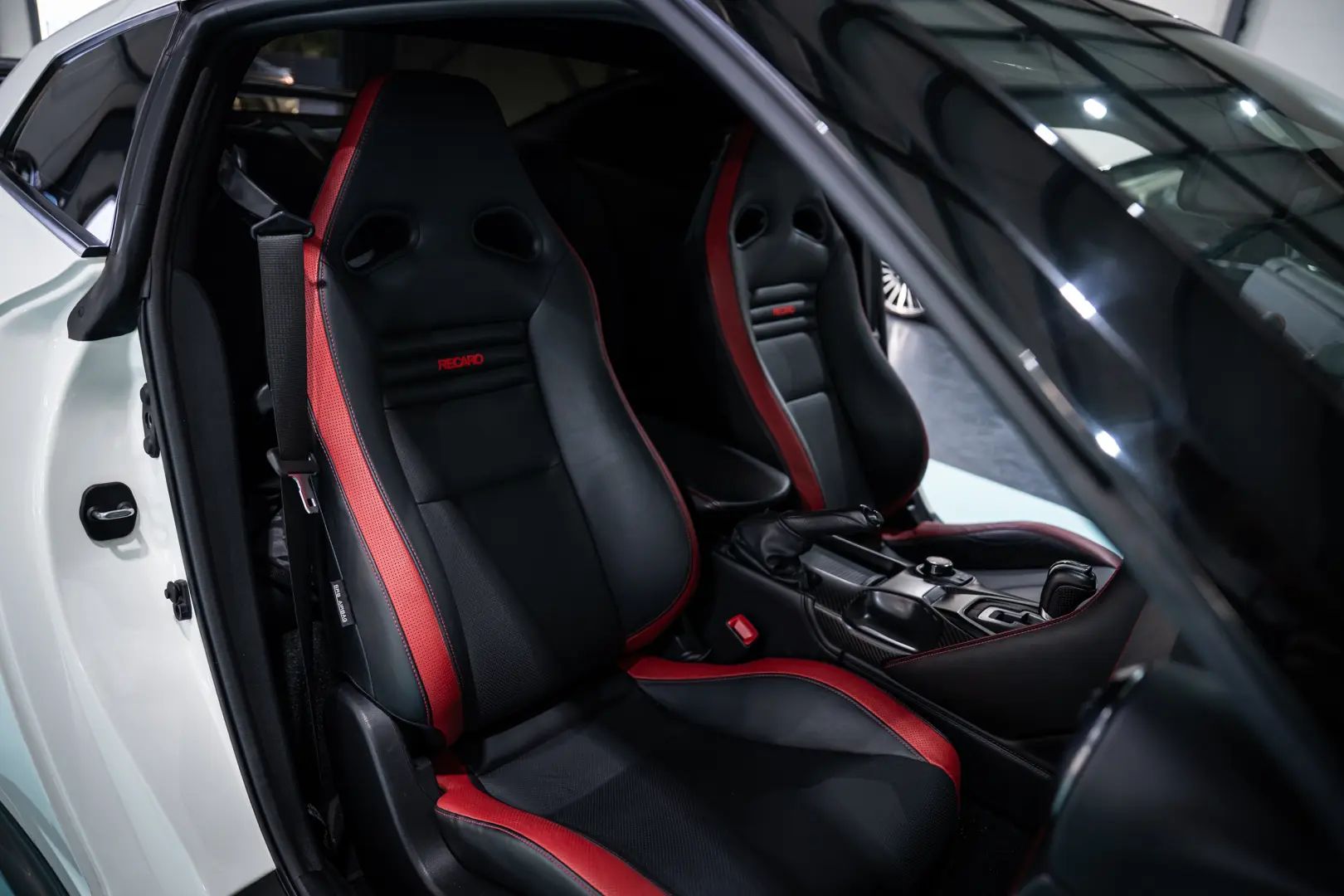 Nissan GT-R BLACK Edition – 2018   700 HP Godzilla   Carbon