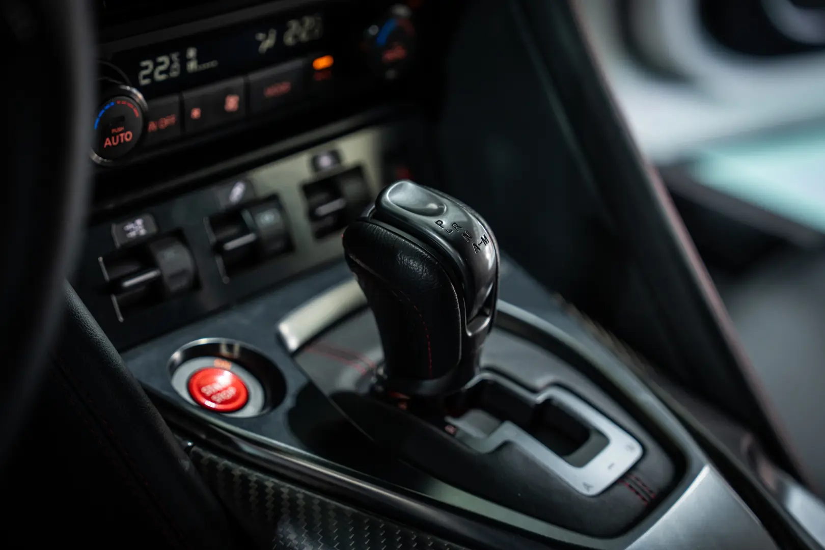 Nissan GT-R BLACK Edition – 2018   700 HP Godzilla   Carbon