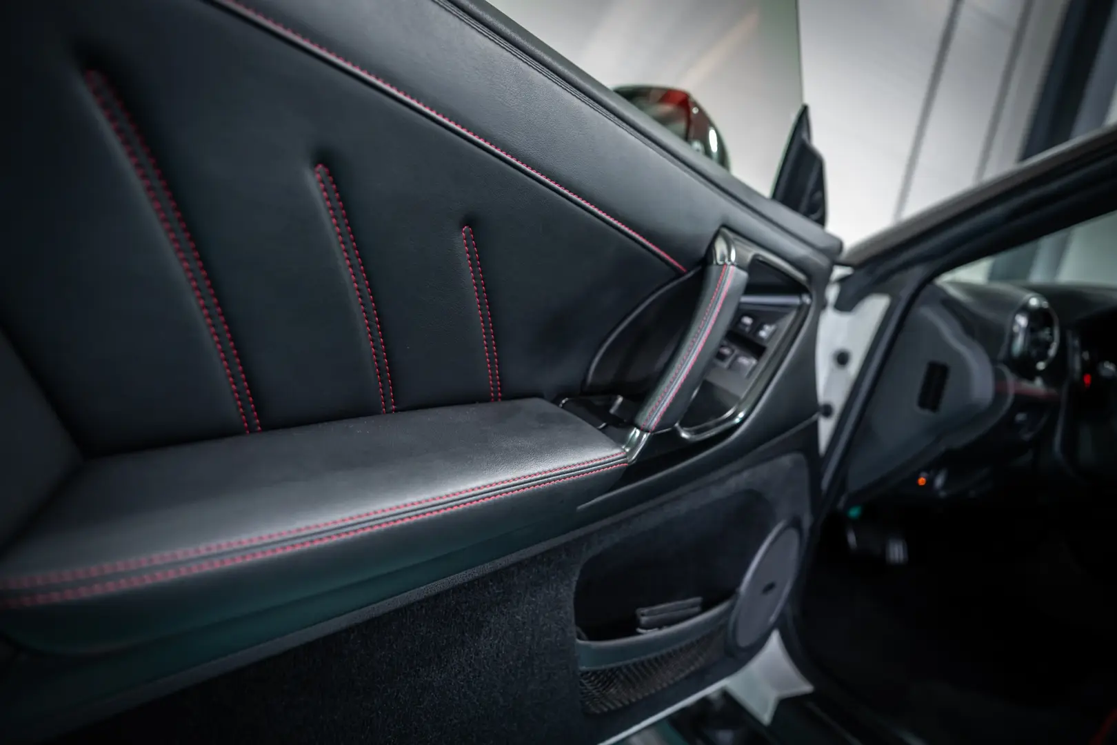 Nissan GT-R BLACK Edition – 2018   700 HP Godzilla   Carbon