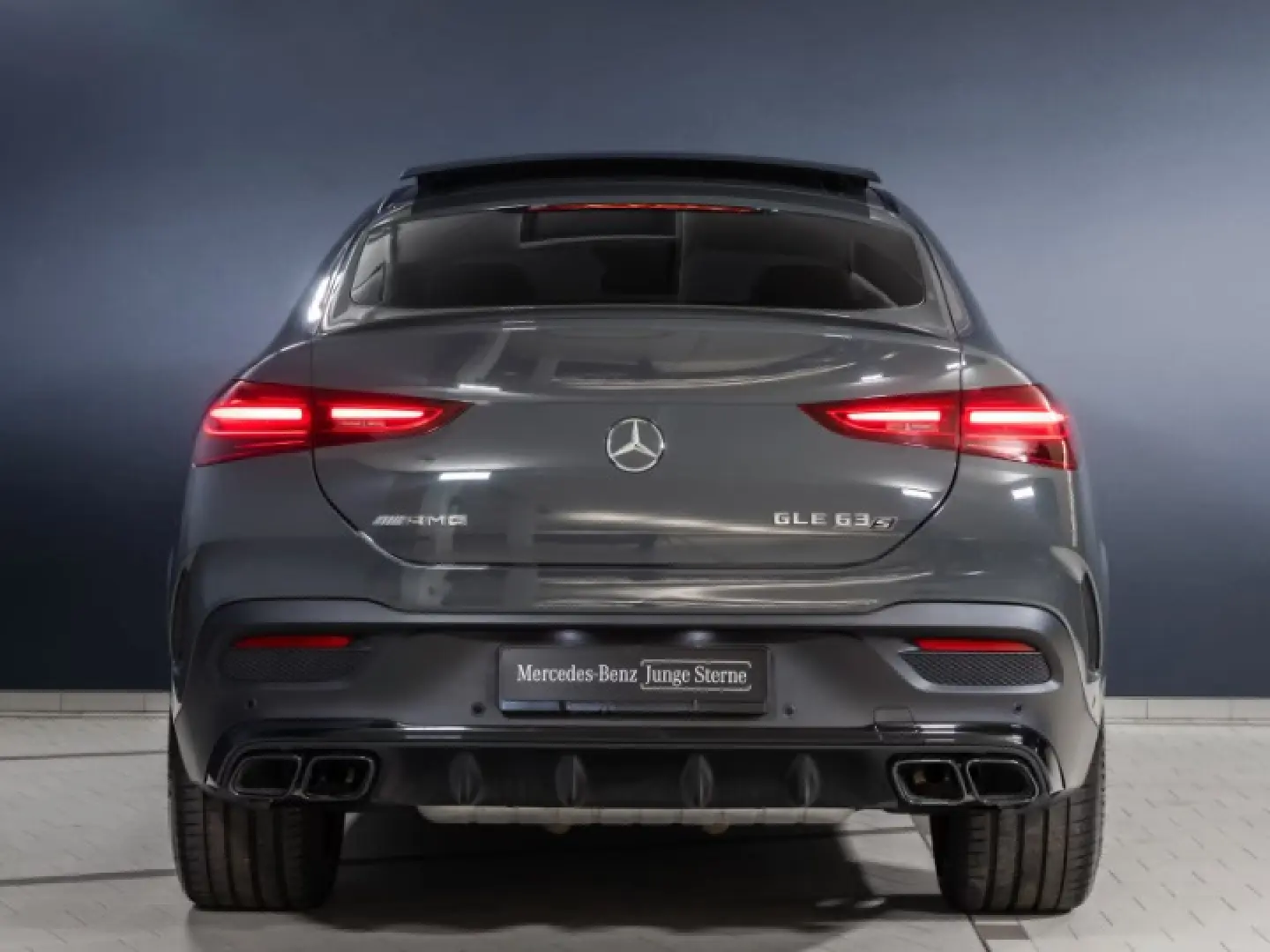 Mercedes-Benz GLE 63S 4M Coupe Distro Panorama HUD