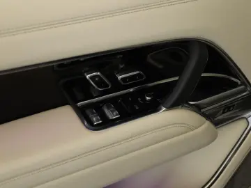 Range Rover D350 Autobiography LWB