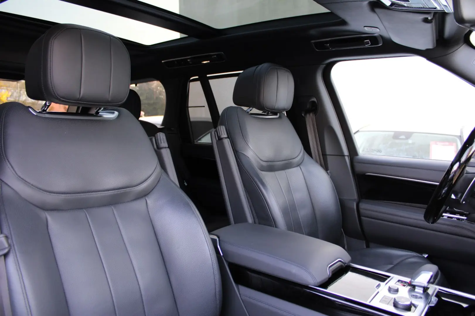 Range Rover P530 Autobiography