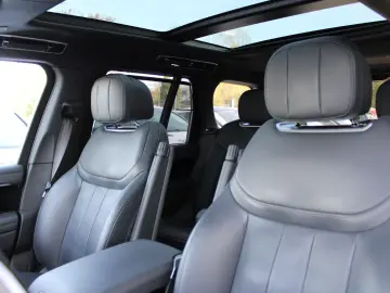 Range Rover P530 Autobiography