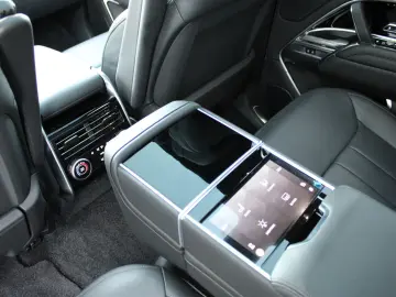 Range Rover P530 Autobiography