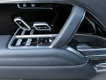 Range Rover P530 Autobiography