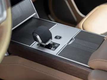 Range Rover P530 Autobiography LWB