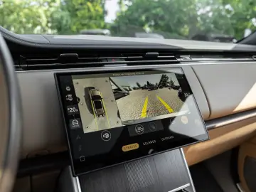 Range Rover P530 Autobiography LWB