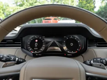 Range Rover P530 Autobiography LWB