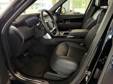 Range Rover P 530 LWB Autobiography 7-Sitzer