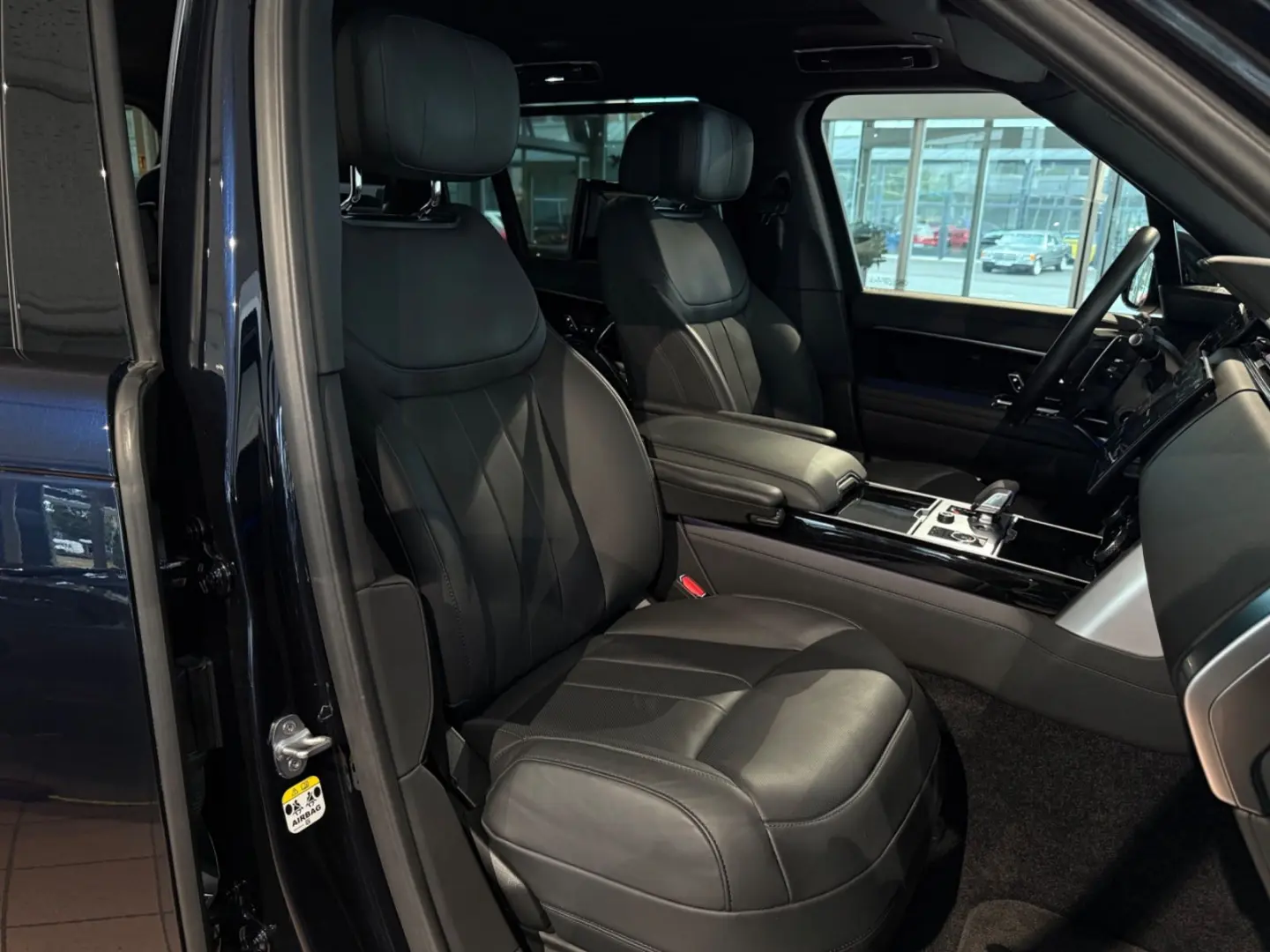 Range Rover P 530 LWB Autobiography 7-Sitzer